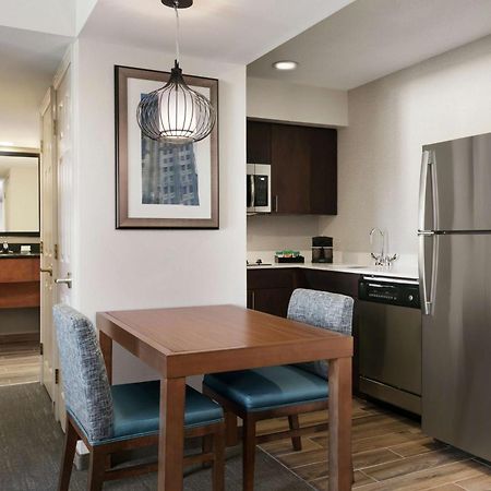 Homewood Suites By Hilton Kansas City Airport Εξωτερικό φωτογραφία